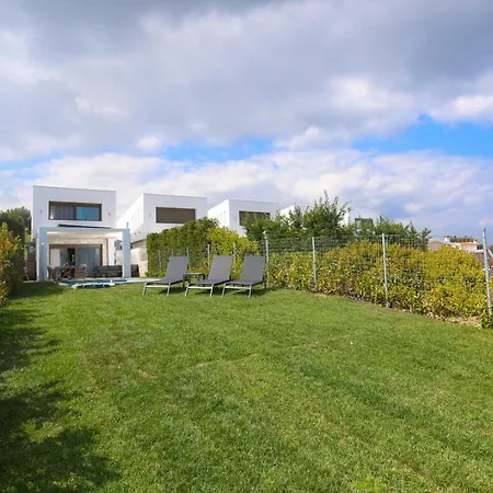 Mare 2 - Sea View, Private Pool, 4 Bdrms * 卡尼奥提