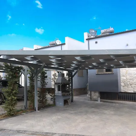 Mare 2 - Sea View, Private Pool, 4 Bdrms 卡尼奥提