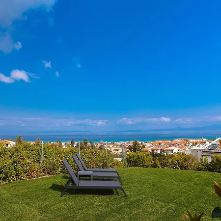 Mare 2 - Sea View, Private Pool, 4 Bdrms *