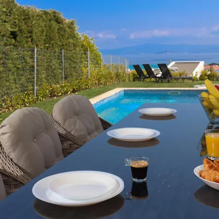 Mare 2 - Sea View, Private Pool, 4 Bdrms Villa Hanioti